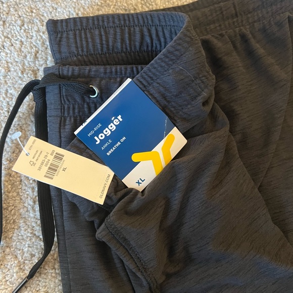 Old Navy XL Joggers NWT - Picture 3 of 6